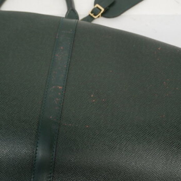 Louis Vuitton Taiga Bering Garment Case - Picture 5 of 12